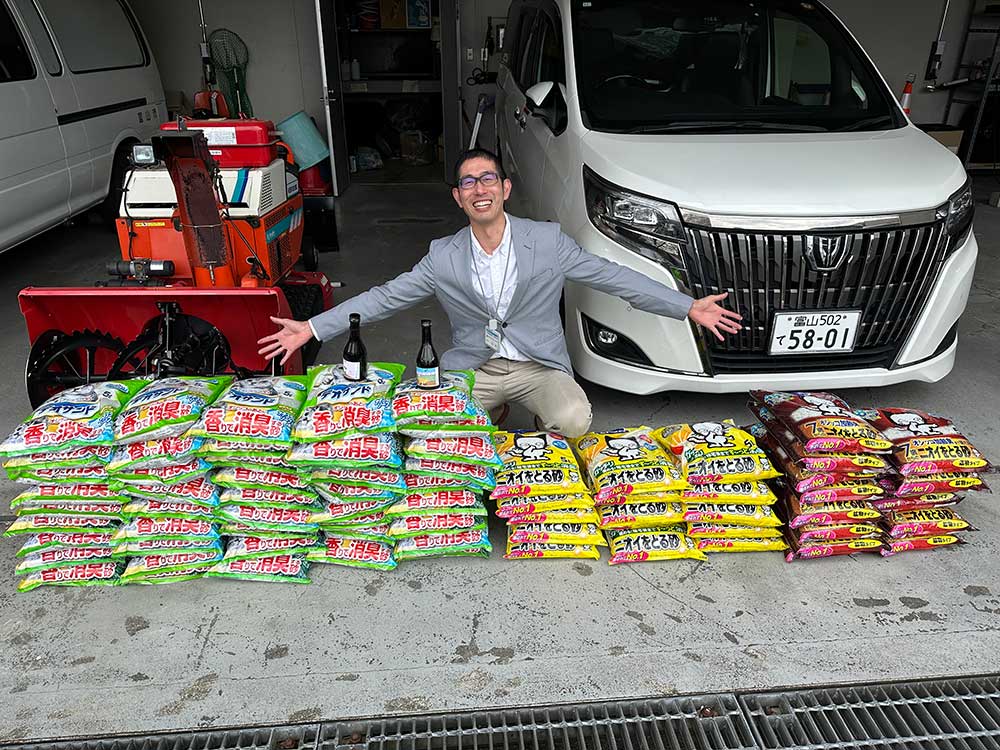 富山市保健所の職員様と寄付品